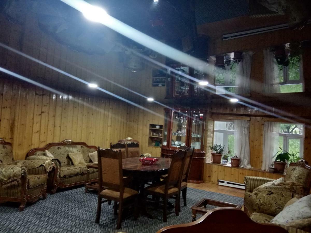 Guest House Tavaduri 메스티아 외부 사진